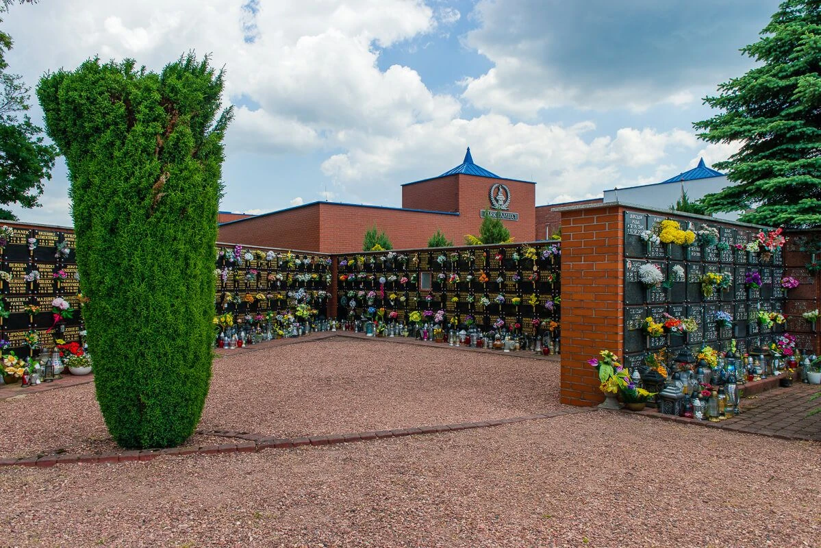 kolumbarium - Zakład pogrzebowy Park Pamięci